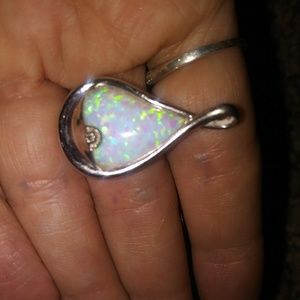 BRADFORD EXCHANGED PENDANT